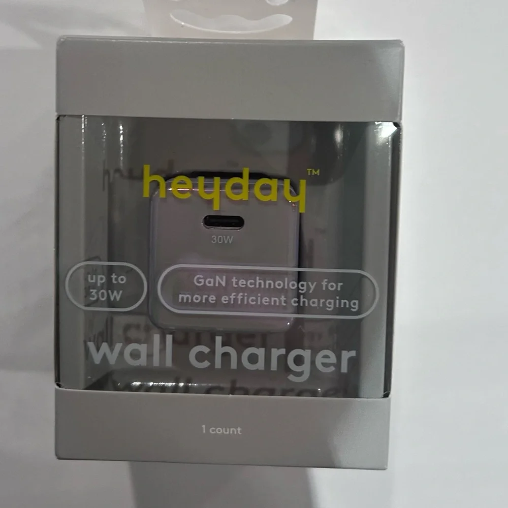 Heyday Wall Charger with GaN Technology Single Port USB-C 30W Wall Soft Purple